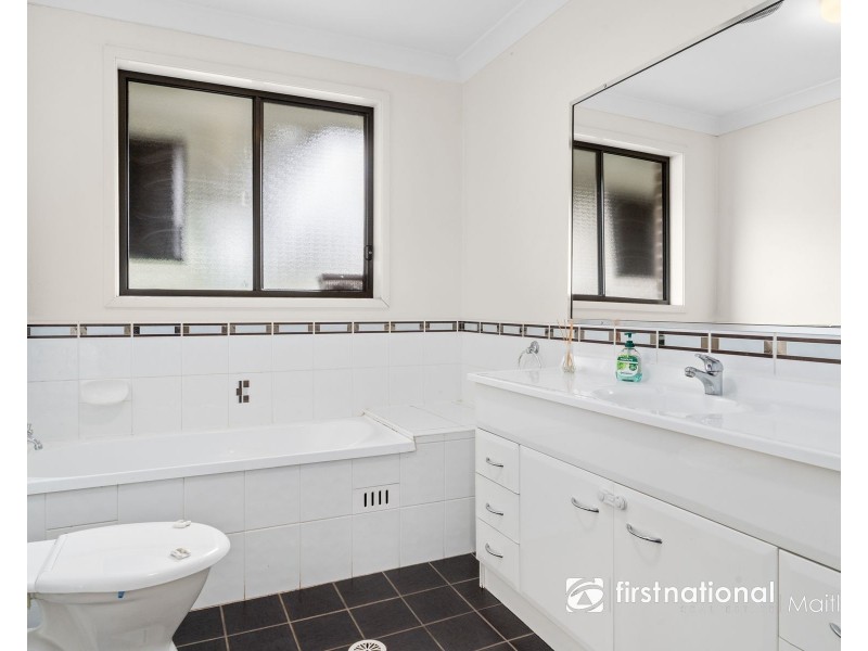 8 Joseph Close, Rutherford NSW 2320