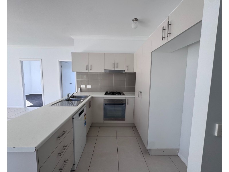 1/34 Grasshawk Drive, Chisholm NSW 2322