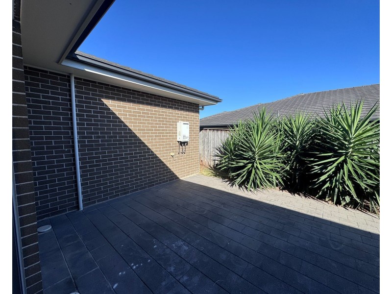 1/34 Grasshawk Drive, Chisholm NSW 2322