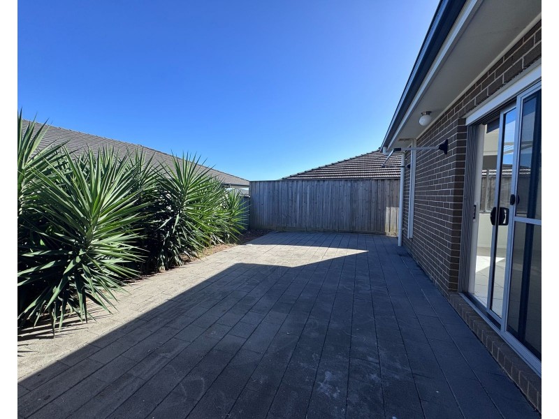 1/34 Grasshawk Drive, Chisholm NSW 2322