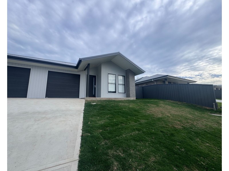 12 Beryl Drive, Rutherford NSW 2320