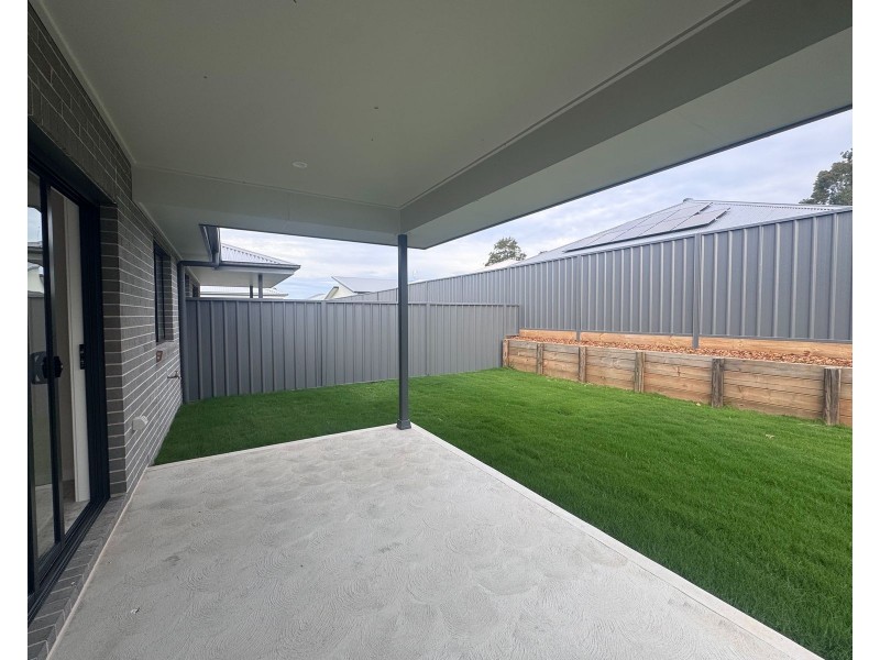 12 Beryl Drive, Rutherford NSW 2320
