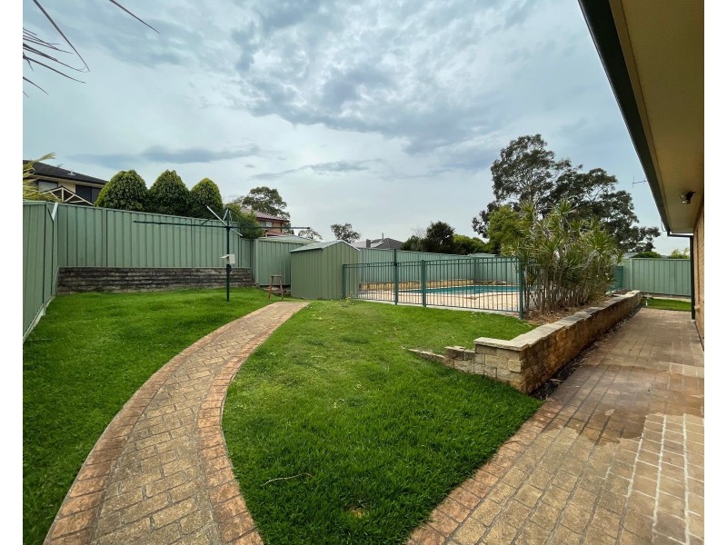 5 Leinster Circuit, Ashtonfield NSW 2323