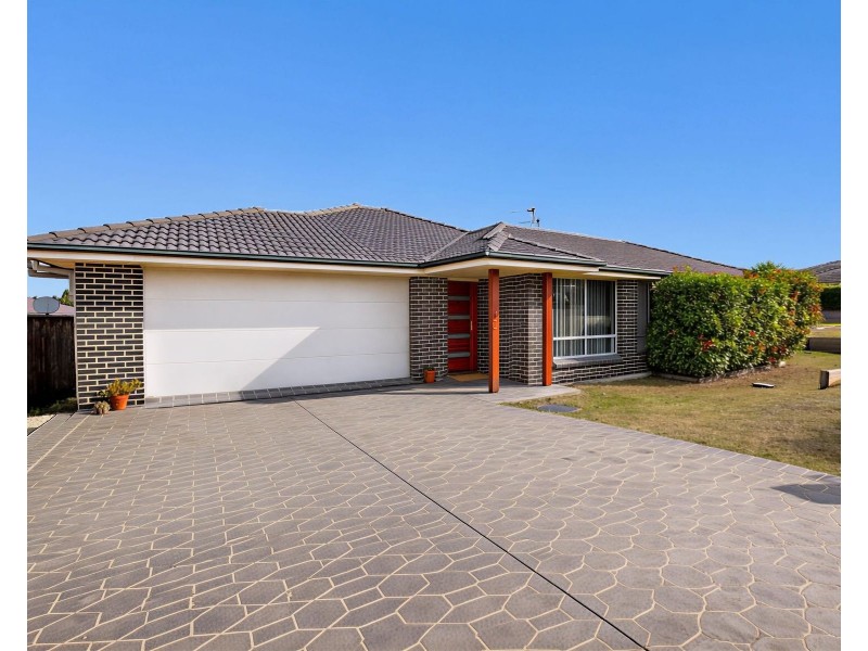 8 REDGUM CIRCUIT, Aberglasslyn NSW 2320