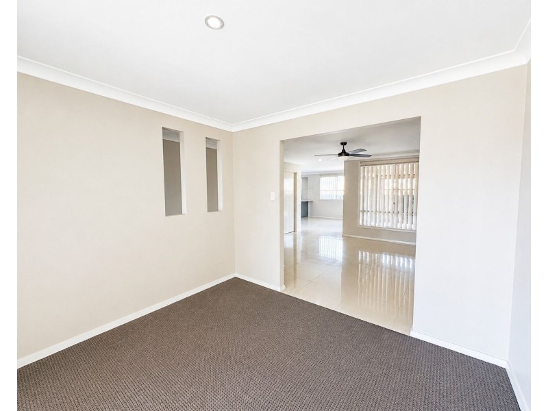 8 REDGUM CIRCUIT, Aberglasslyn NSW 2320