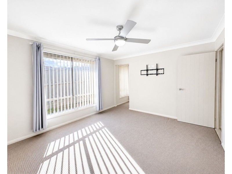 8 REDGUM CIRCUIT, Aberglasslyn NSW 2320
