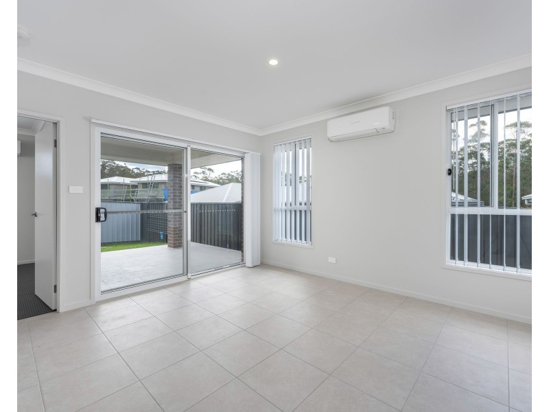 2/9 CINNAMON WAY, Morisset NSW 2264