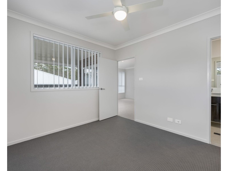 2/9 CINNAMON WAY, Morisset NSW 2264
