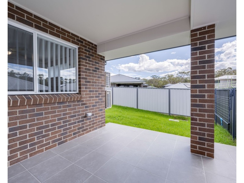 2/9 CINNAMON WAY, Morisset NSW 2264