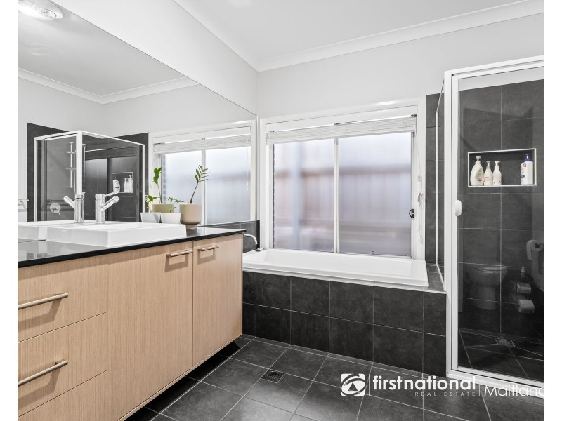 57A MCKEACHIE DRIVE, Aberglasslyn NSW 2320