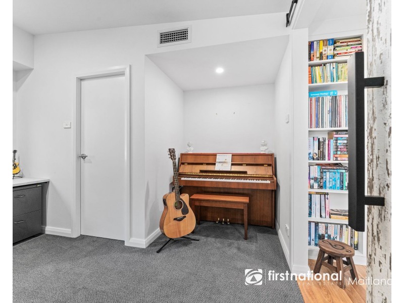 6 Oxley Close, East Maitland NSW 2323