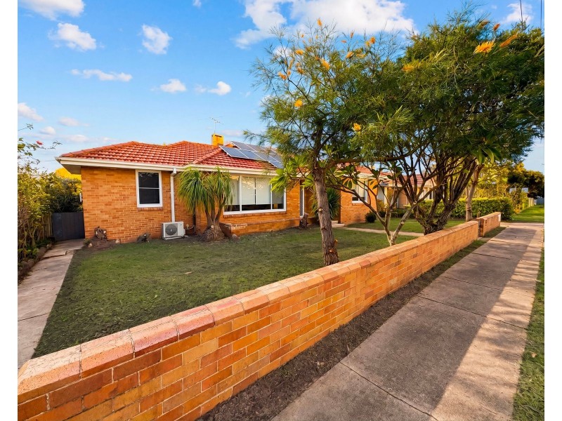 70 Porter Avenue, East Maitland NSW 2323