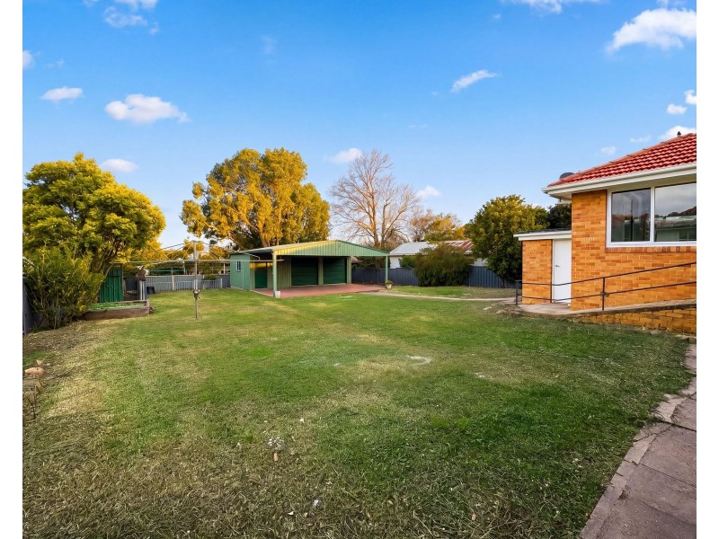 70 Porter Avenue, East Maitland NSW 2323