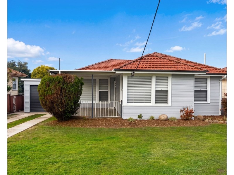 11 Woodberry Street, Rutherford NSW 2320