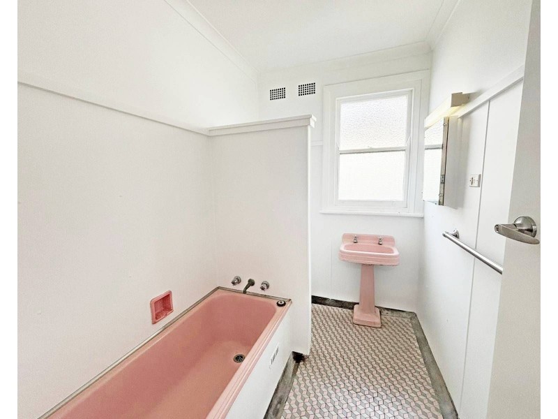 11 Woodberry Street, Rutherford NSW 2320