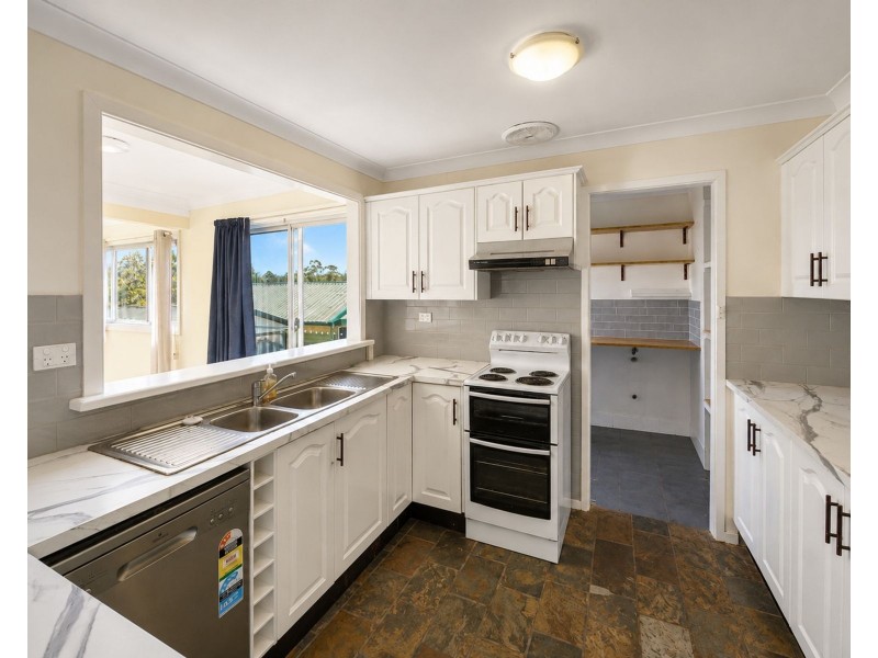 25 Buffier Crescent, Rutherford NSW 2320