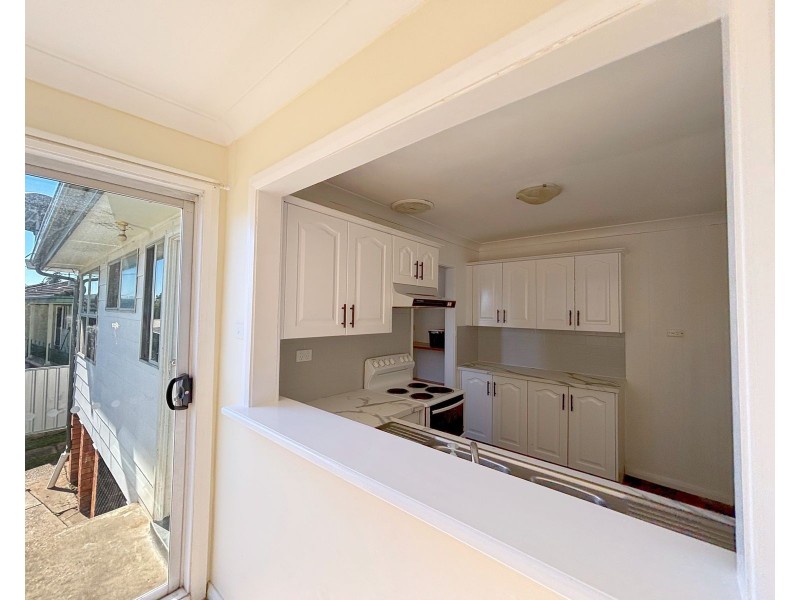 25 Buffier Crescent, Rutherford NSW 2320
