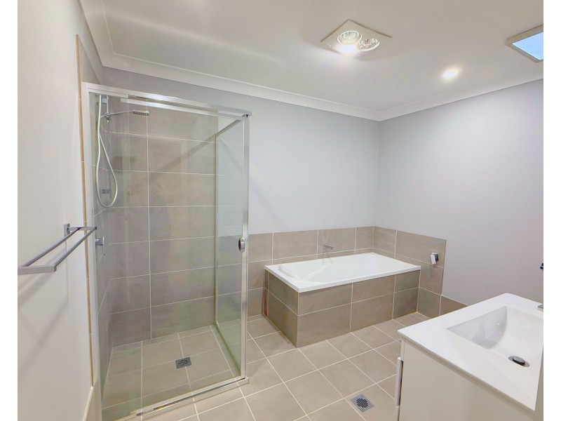 37 Budgeree Drive, Aberglasslyn NSW 2320