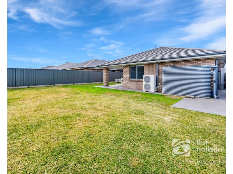 11 Fairway Street, Rutherford NSW 2320