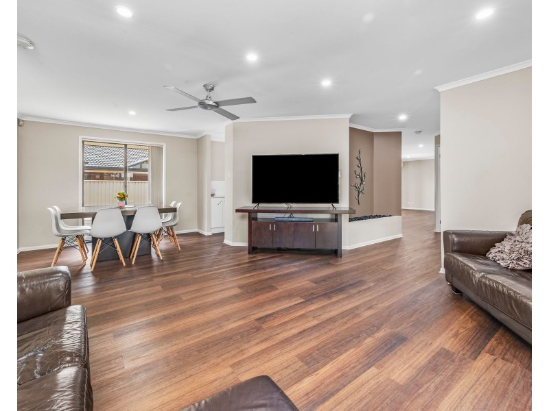91 Ferraby Drive, Metford NSW 2323