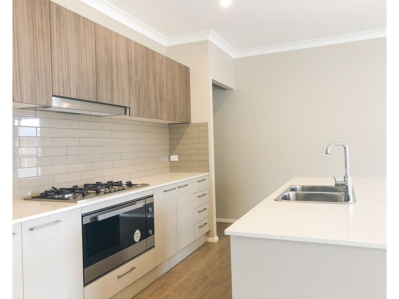 5 Enright Drive, North Rothbury NSW 2335