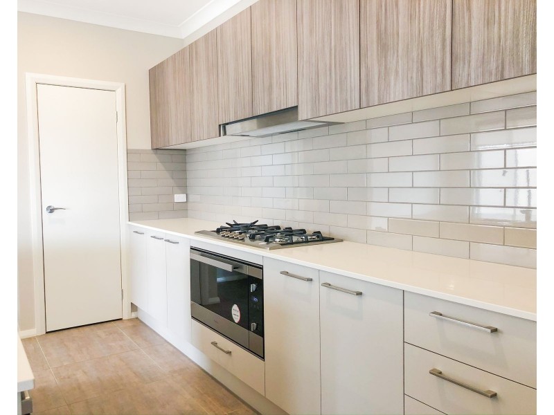 5 Enright Drive, North Rothbury NSW 2335