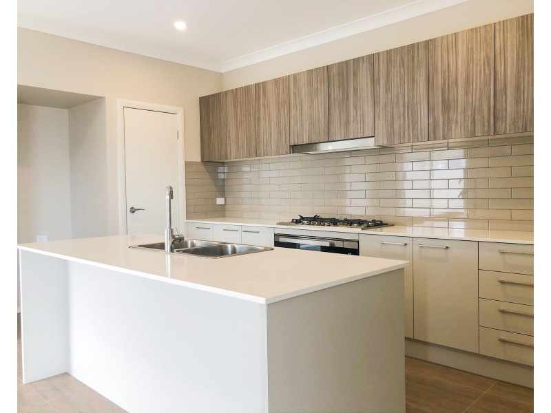 5 Enright Drive, North Rothbury NSW 2335