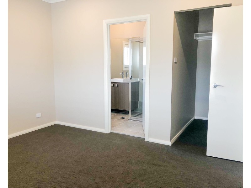 5 Enright Drive, North Rothbury NSW 2335
