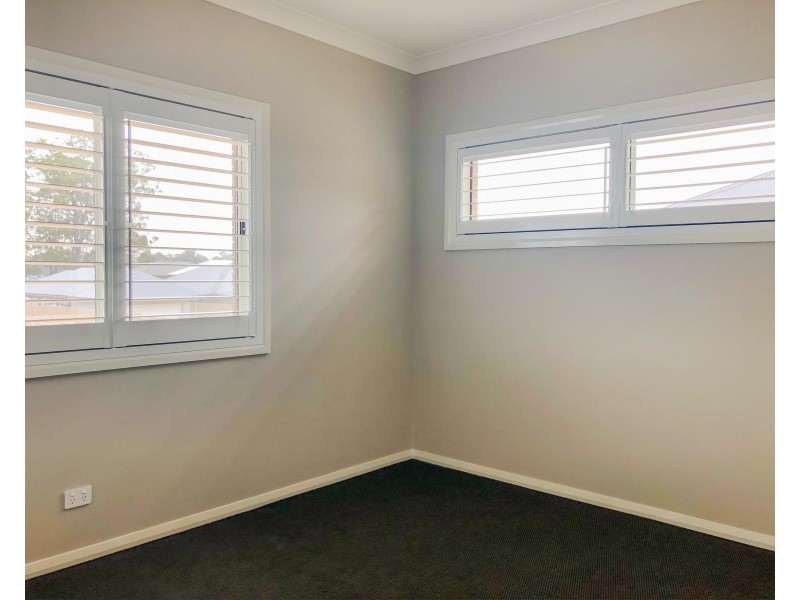 5 Enright Drive, North Rothbury NSW 2335