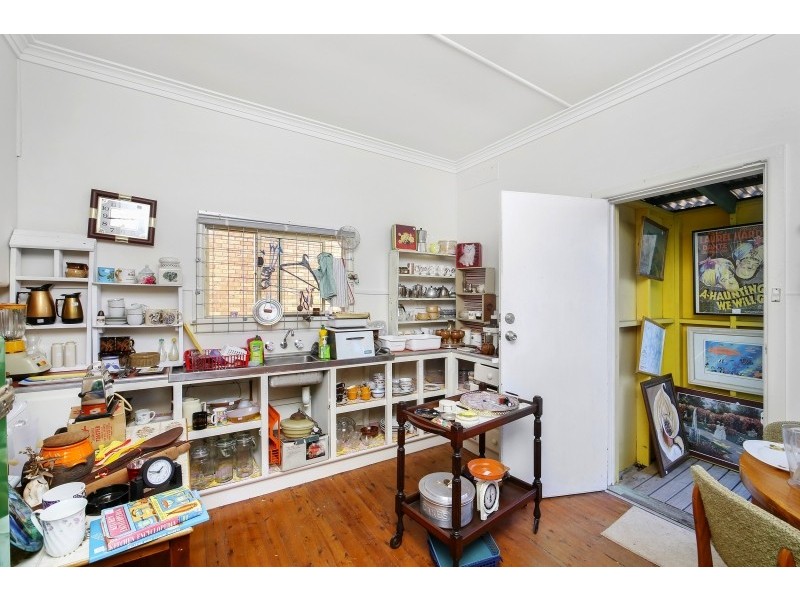 305 Main Road, Toukley NSW 2263