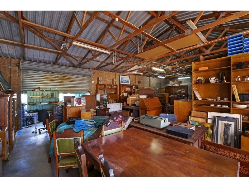 305 Main Road, Toukley NSW 2263