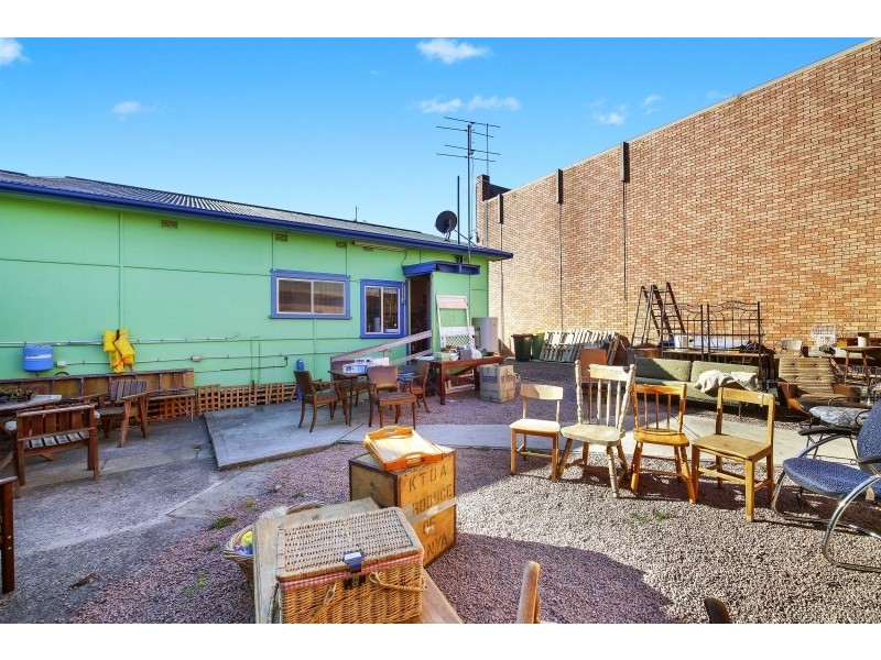 305 Main Road, Toukley NSW 2263