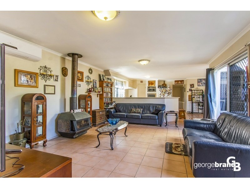 22 Hempstalk Crescent, Kariong NSW 2250