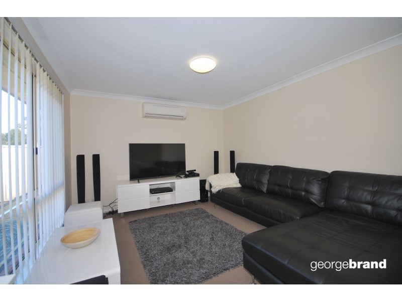 1/2 Pankhurst Place, Kariong NSW 2250