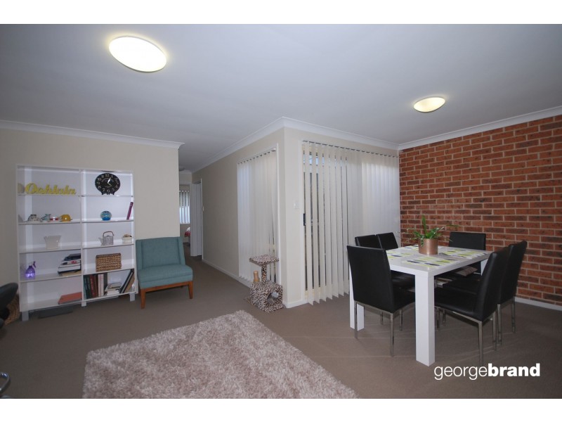 1/2 Pankhurst Place, Kariong NSW 2250