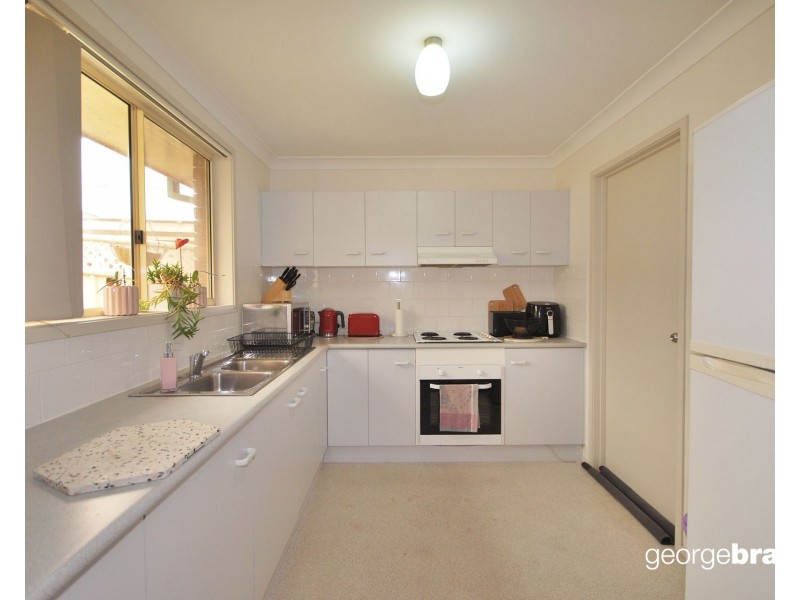 1/2 Jessina Street, Kariong NSW 2250