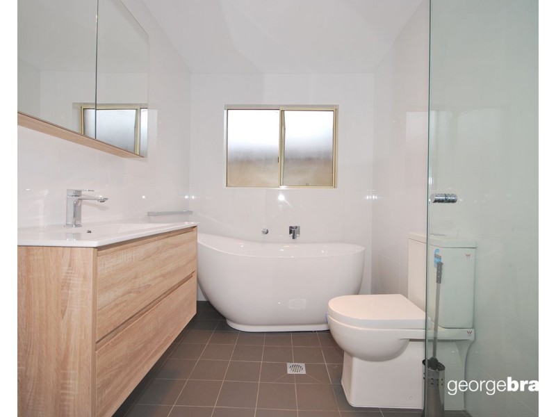 2/8 Bowie Road, Kariong NSW 2250