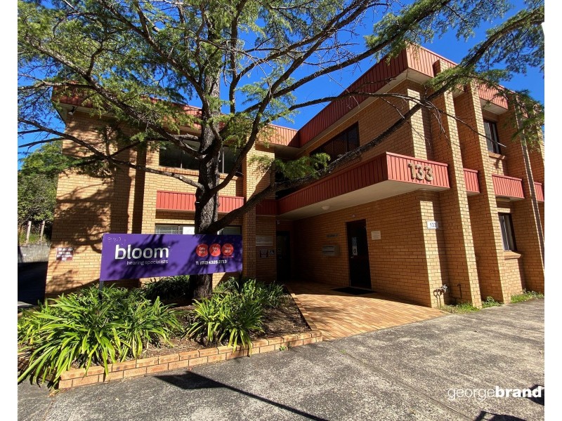 2/133 Erina Street East, Gosford NSW 2250