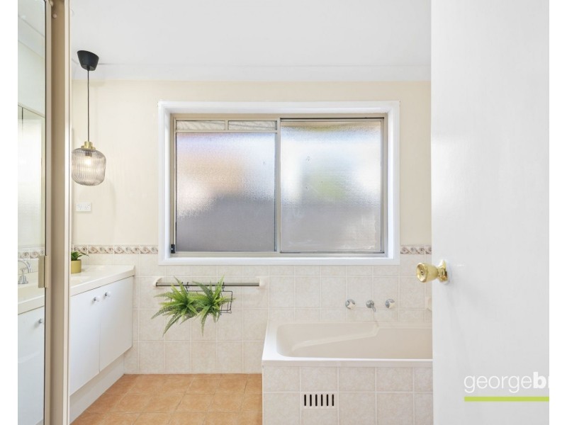 17 Brittany Crescent, Kariong NSW 2250