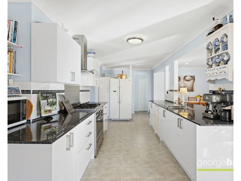 11 Jeffs Close, Kariong NSW 2250