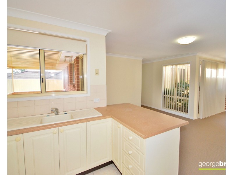 1/2 Pankhurst Place, Kariong NSW 2250