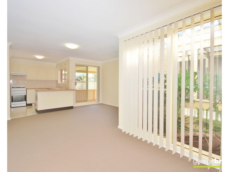 1/2 Pankhurst Place, Kariong NSW 2250