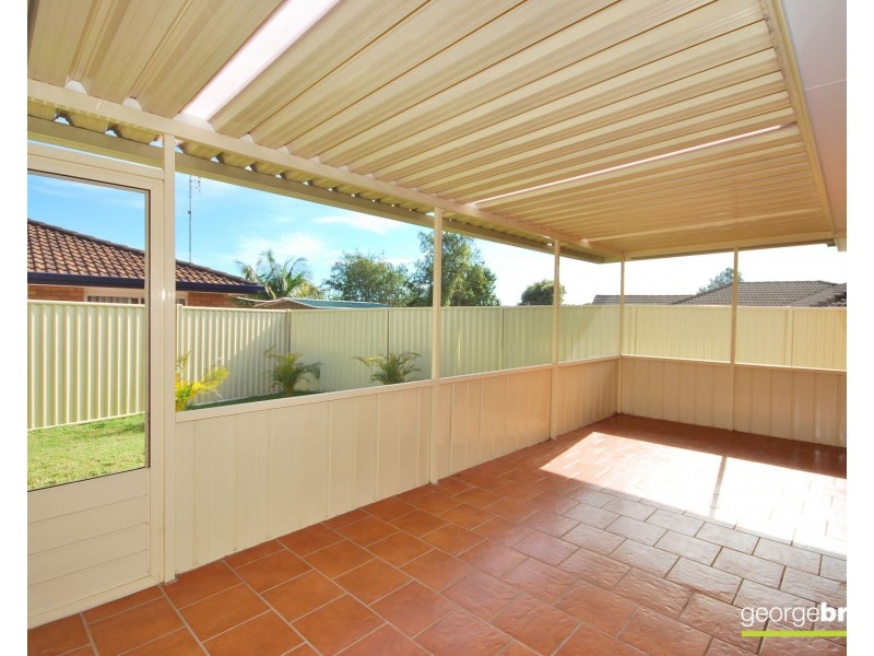 1/2 Pankhurst Place, Kariong NSW 2250