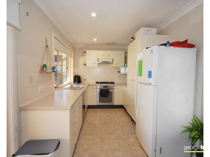 8 Graham Place, Kariong NSW 2250