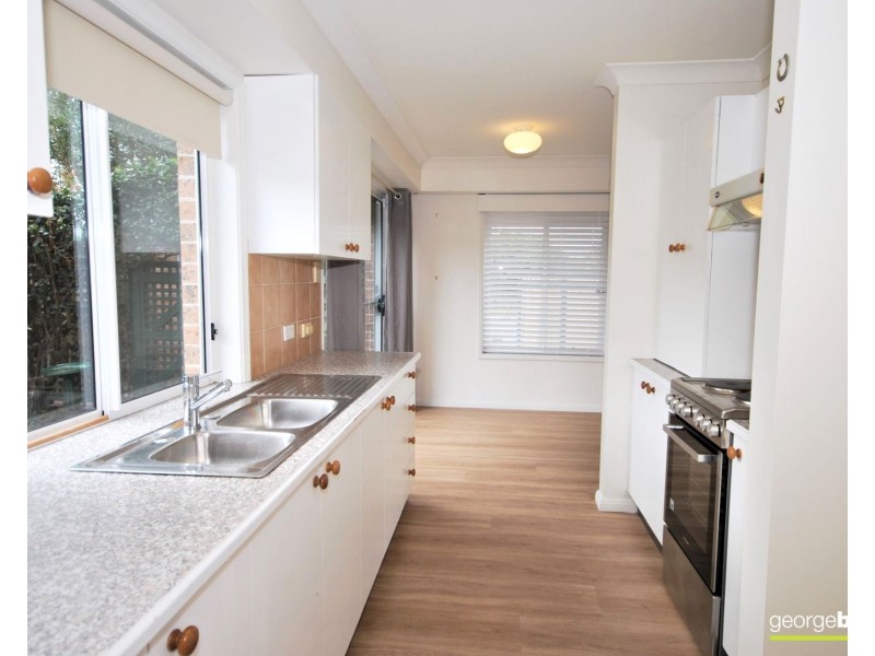 8/261 Brisbane Water Drive, Point Clare NSW 2250