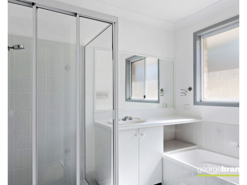 1/9 Truscott Avenue, Kariong NSW 2250