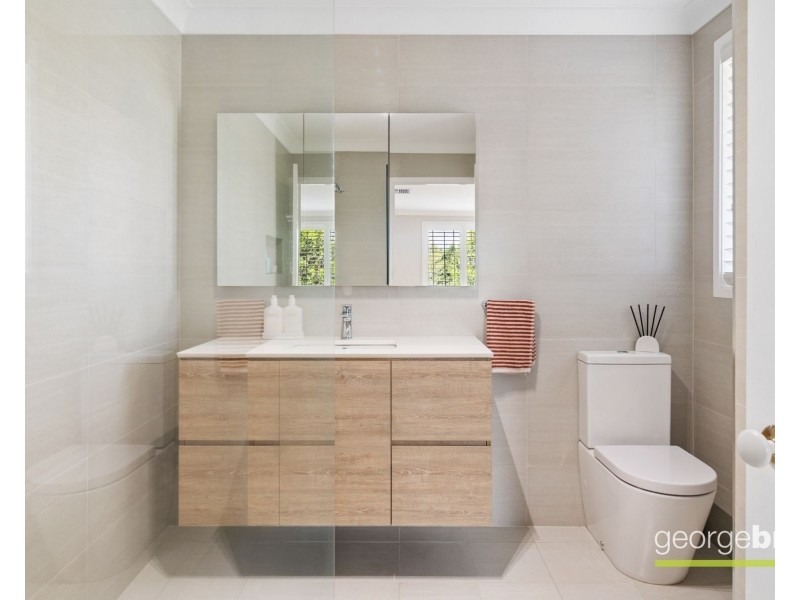 11 Carmel Crescent, Kariong NSW 2250