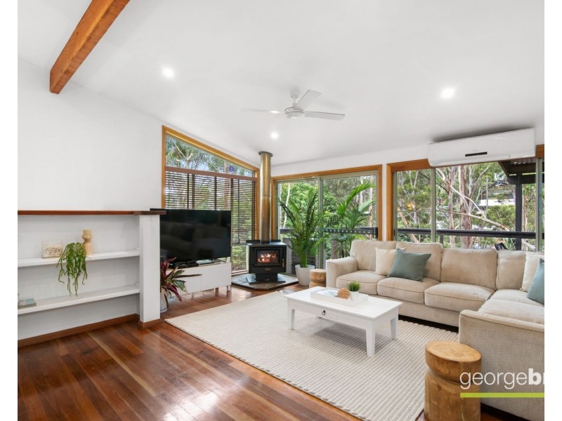 15 Solander Road, Avoca Beach NSW 2251