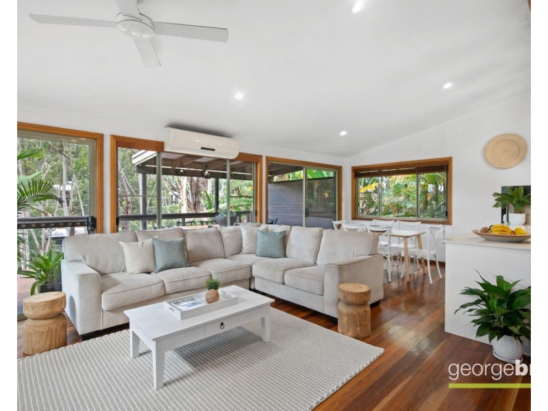 15 Solander Road, Avoca Beach NSW 2251