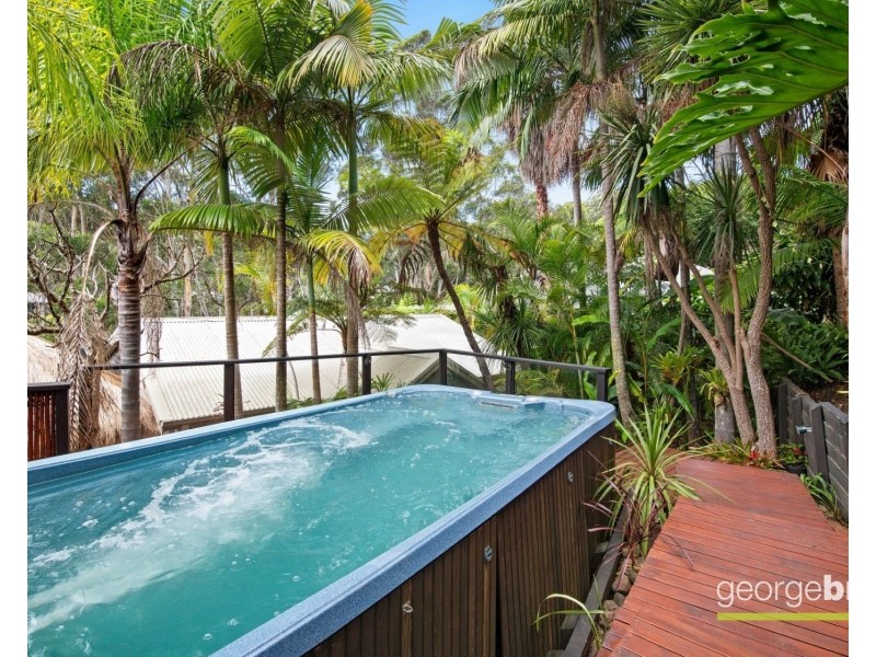 15 Solander Road, Avoca Beach NSW 2251